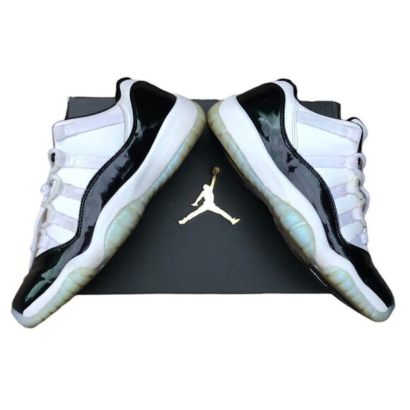 Rare 2017 air jordan 11 retro low iridescent 'Emerald' size 7 WITH BOX - Picture 1 of 16